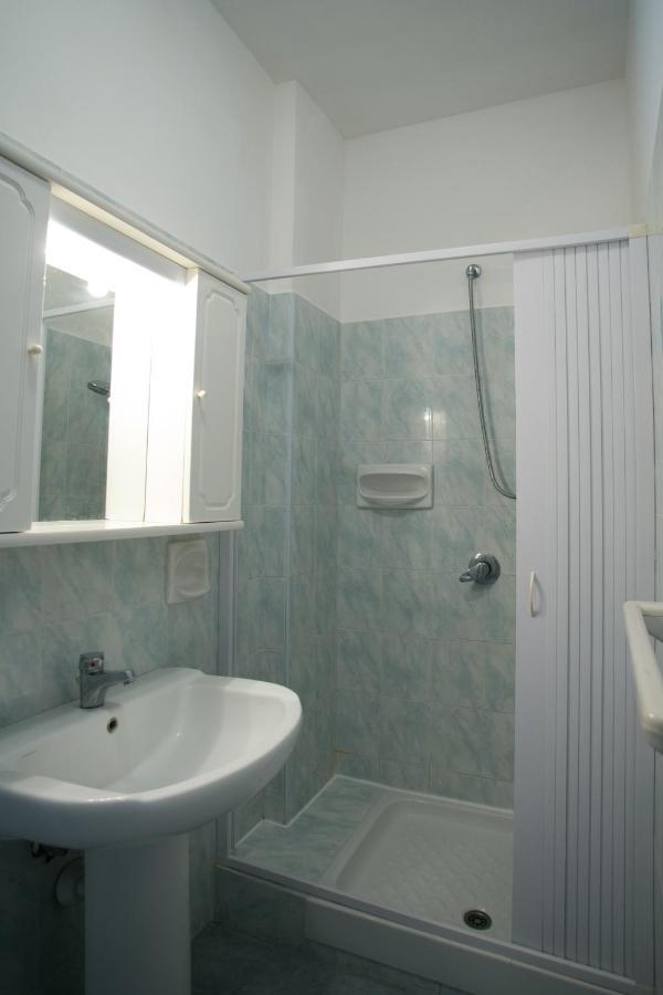 מאטינאטה Residence Adriatico מראה חיצוני תמונה